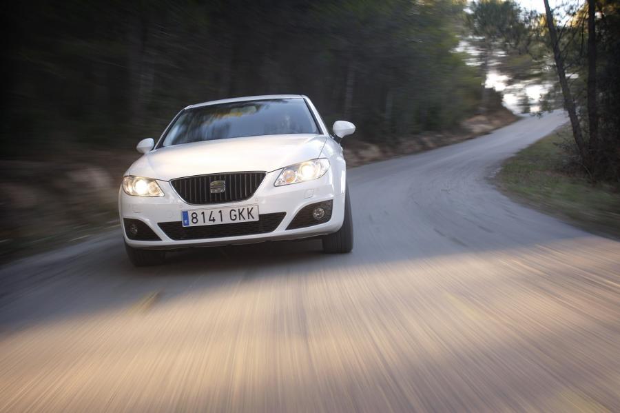  Seat Exeo 2009 года  (фото 147 из 180)